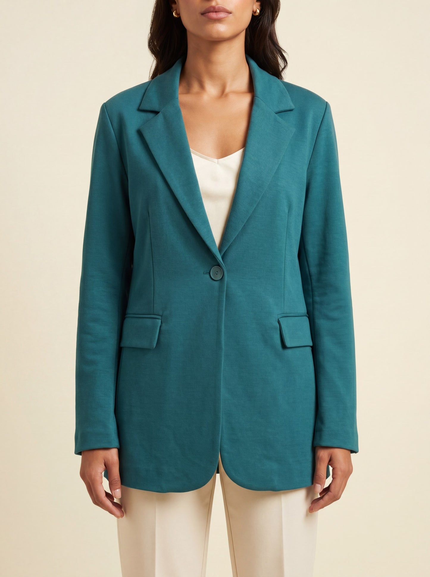 Seamless SeamSoft™ Summer Oversize Blazer in green — front view, soft cream studio, single-button notch lapel
